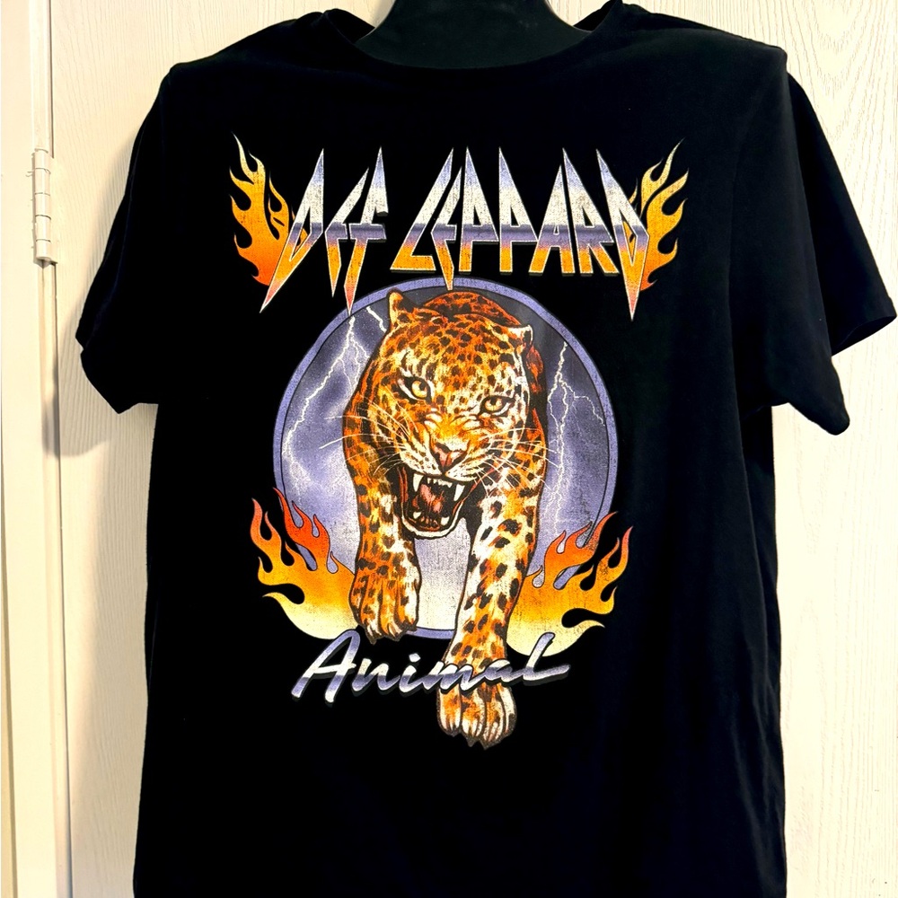 Def Leppard Mens  Animal Leopard Retro Black T-shirt Size XL